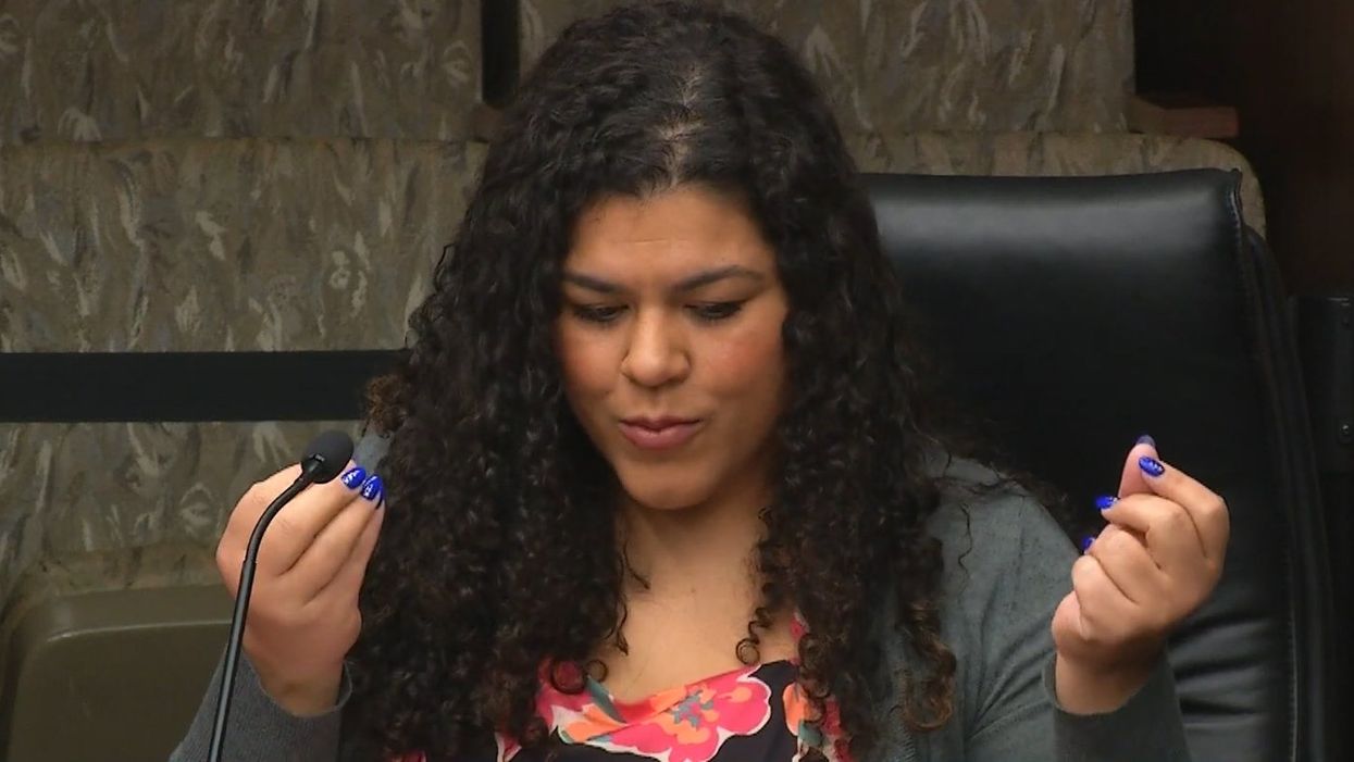 Minnesota Democrats push basic income program where illegal aliens can qualify for monthly handout of $500 or more