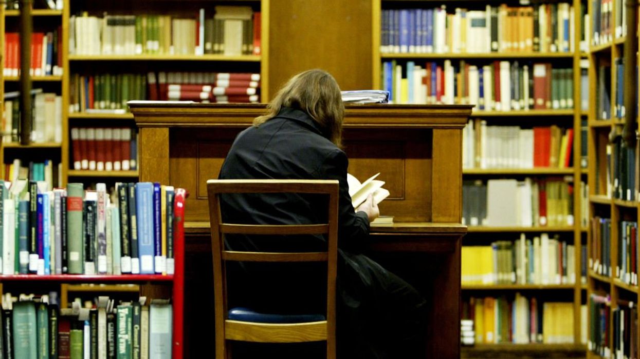 Mom prevented from sharing sexually explicit book available at school library at school board meeting