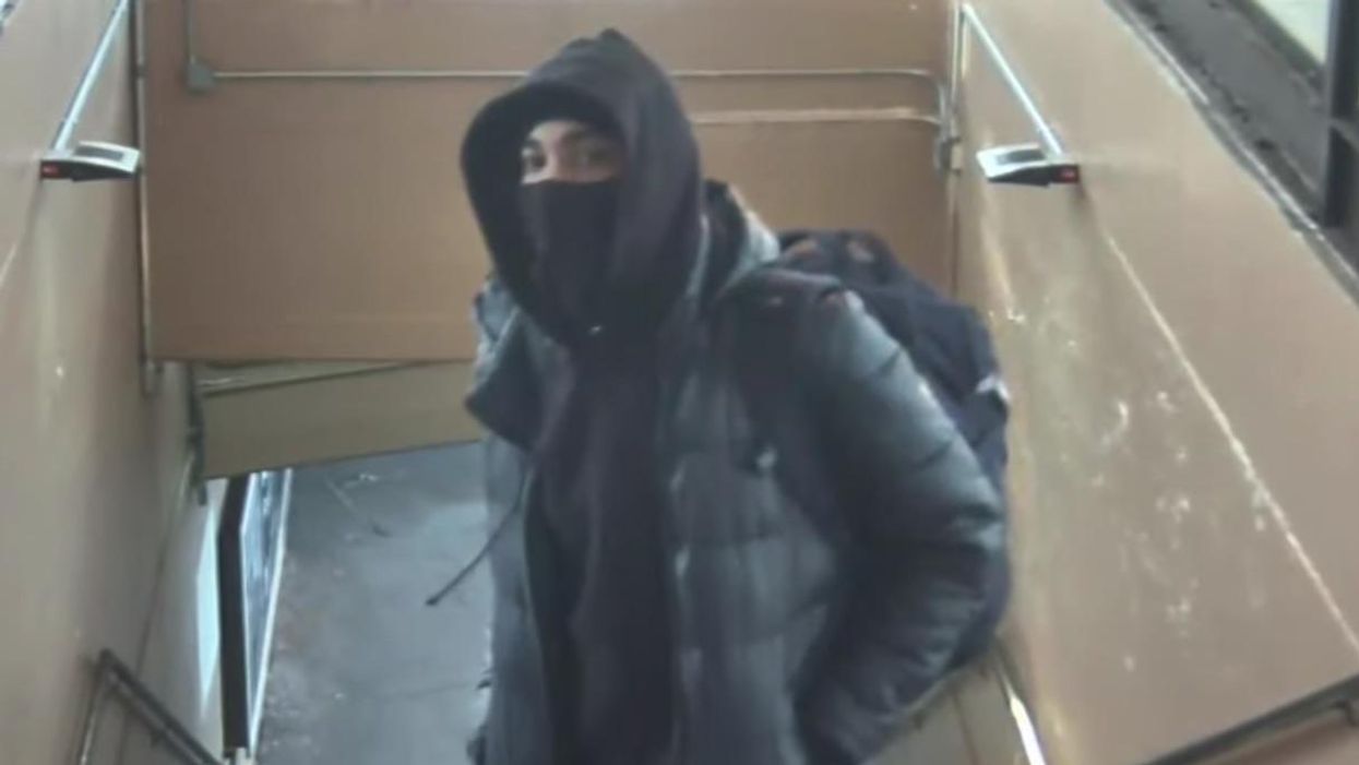 Mom recognizes armed robbery suspect as her son, immediately forces him to surrender to police