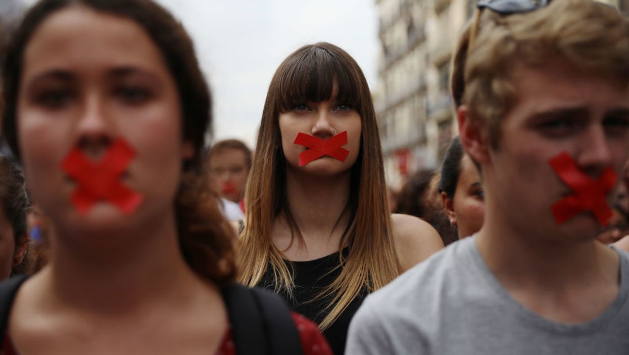 Most Americans fear sharing political views; staunch liberals feel they can freely express themselves