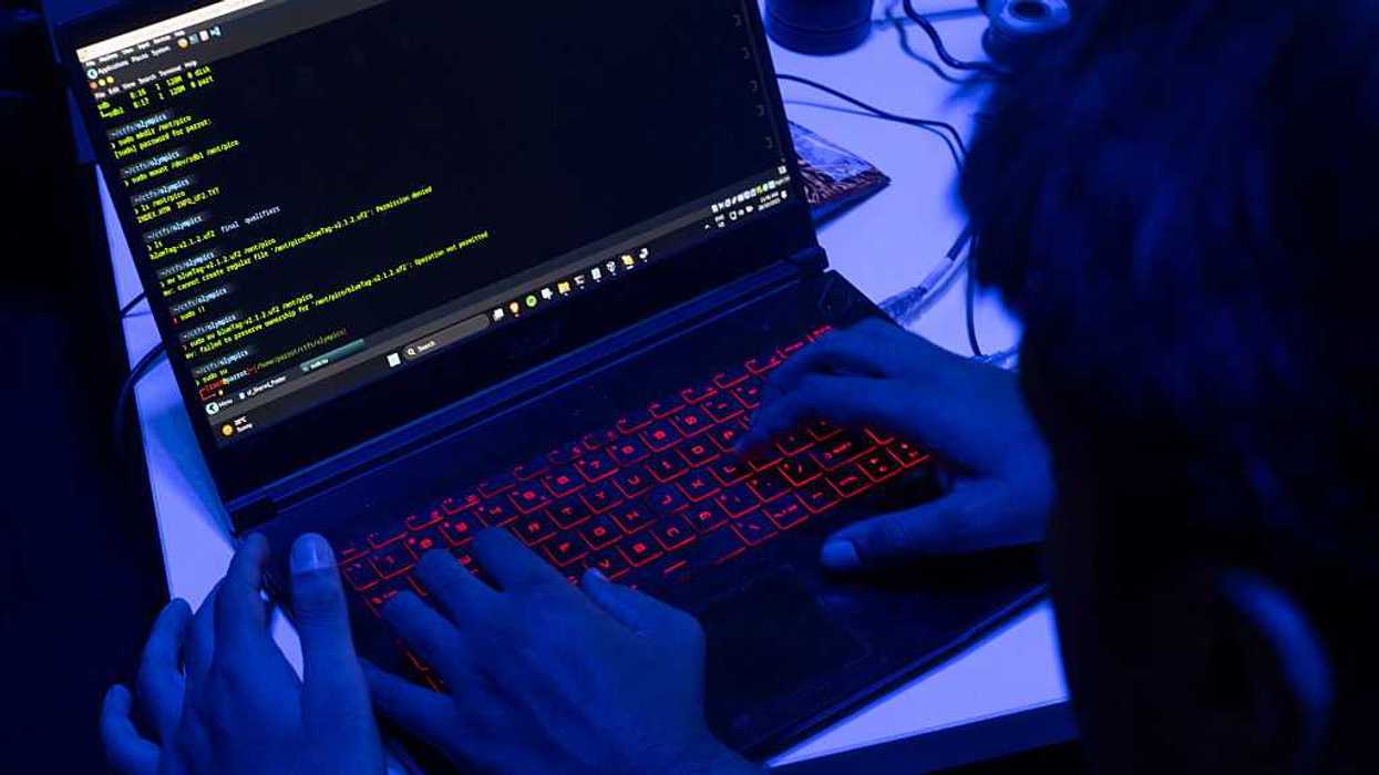 Most of the internet is suddenly melting down, and there's only one fix