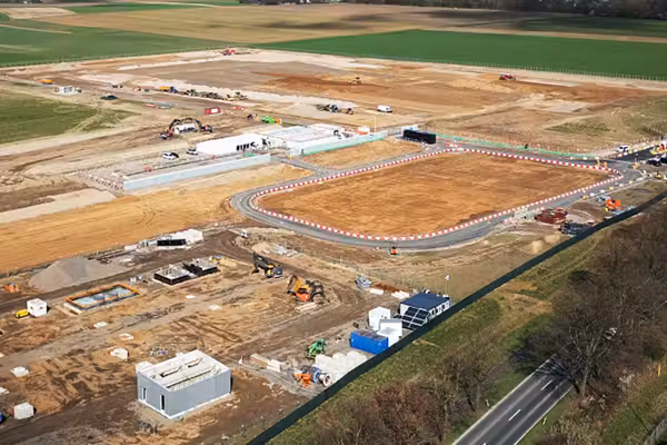 Mother-daughter farmers reject eye-popping Big Tech bids: 'I'll stay ... and feed a nation'