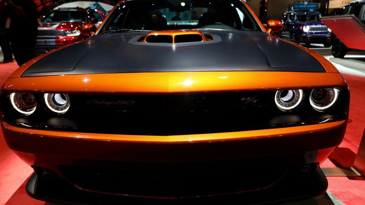 Muscle cars put on ice: 'Last call' for Dodge Charger, Challenger V8s