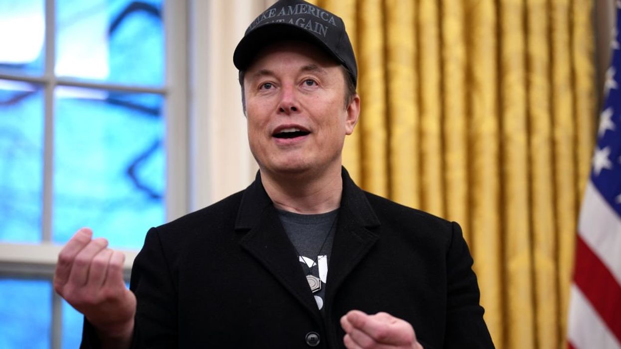 Musk backs privatizing 2 major gov’t-run entities draining taxpayer cash