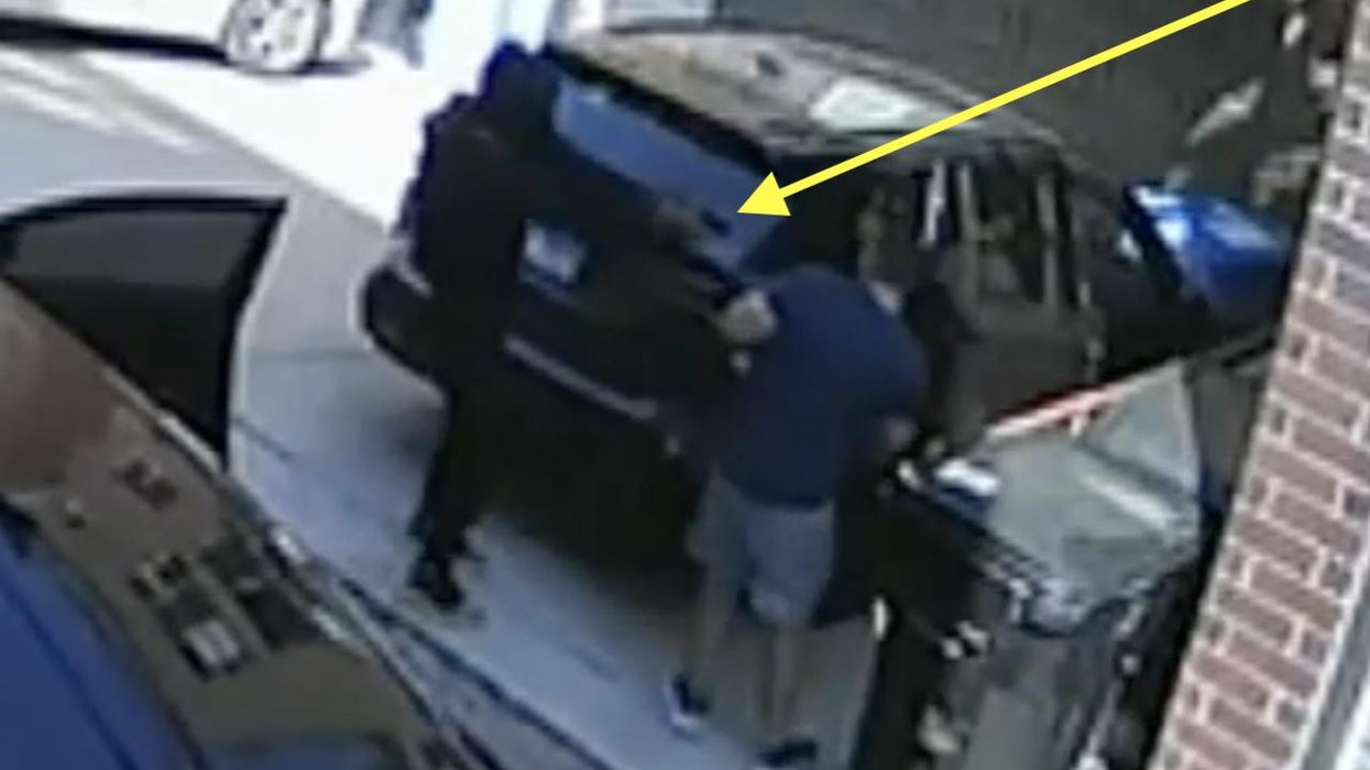 National Guardsman says his military training kicked in when crook held gun to his head and threatened to kill him unless he handed over his wallet