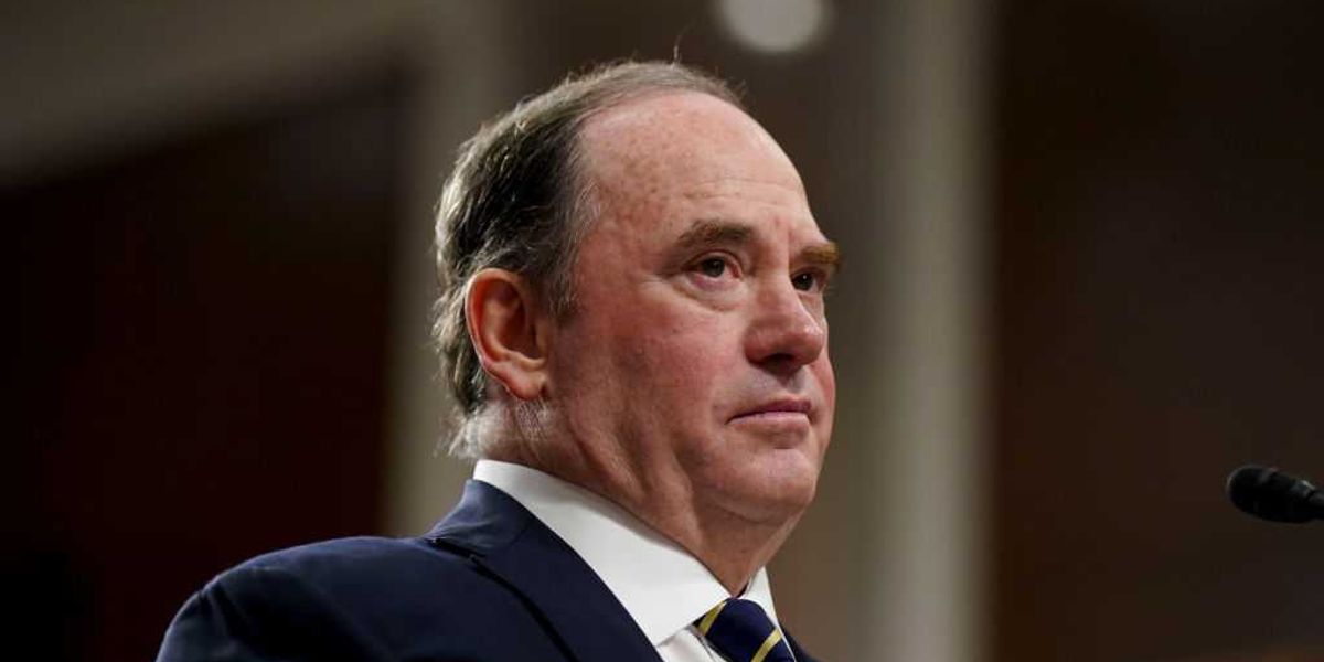 Navy secretary abruptly fired despite ongoing Iran blockade