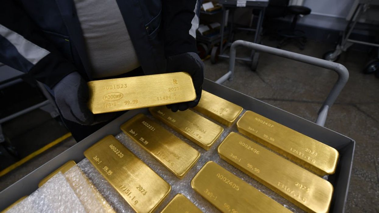 Nearly 2 tons of gold stolen from Toronto airport in movie-style heist