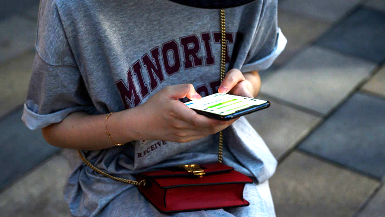 New Hampshire bans sending unsolicited nude images