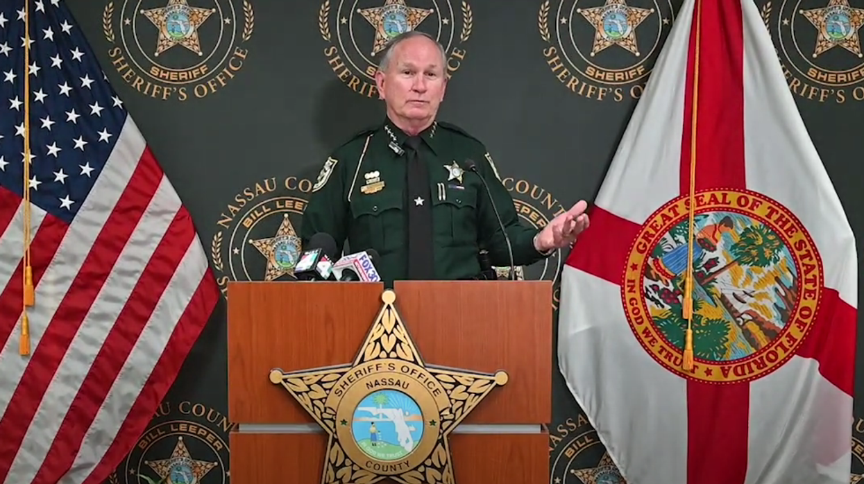 New Jersey man is charged with attempted murder after flying to Florida to attack fellow gamer with a hammer: Report