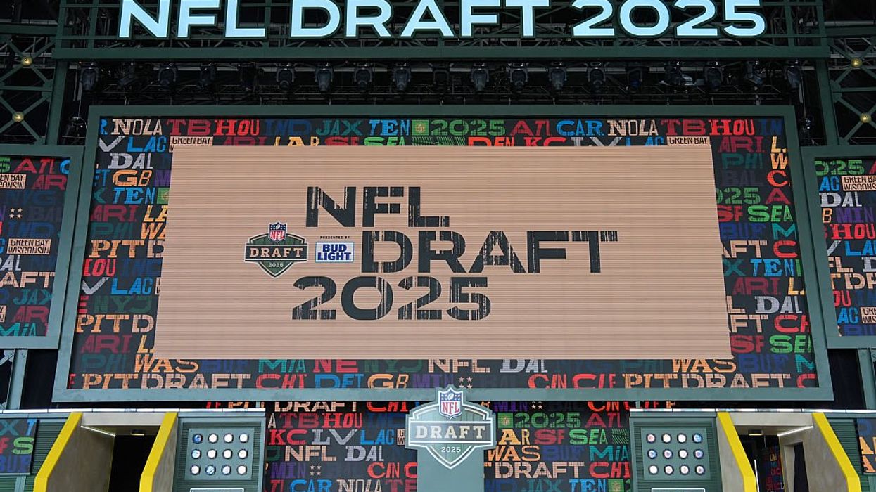 NFL legend Clay Matthews kicks off draft with hilarious 'message' from President Trump
