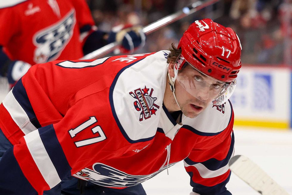 NHL posts adorable 'girl dad' photo of hockey player — then deletes it after maniacal anti-Trumpers lose their minds