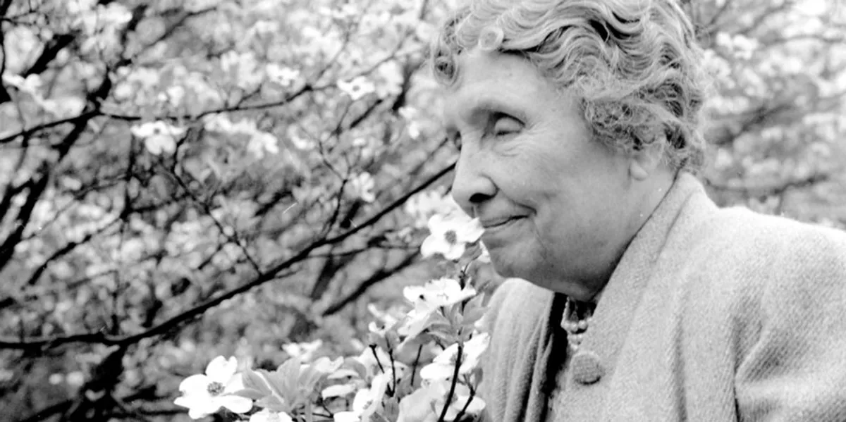 No one believes this one-of-one Helen Keller item just sold for thousands of dollars