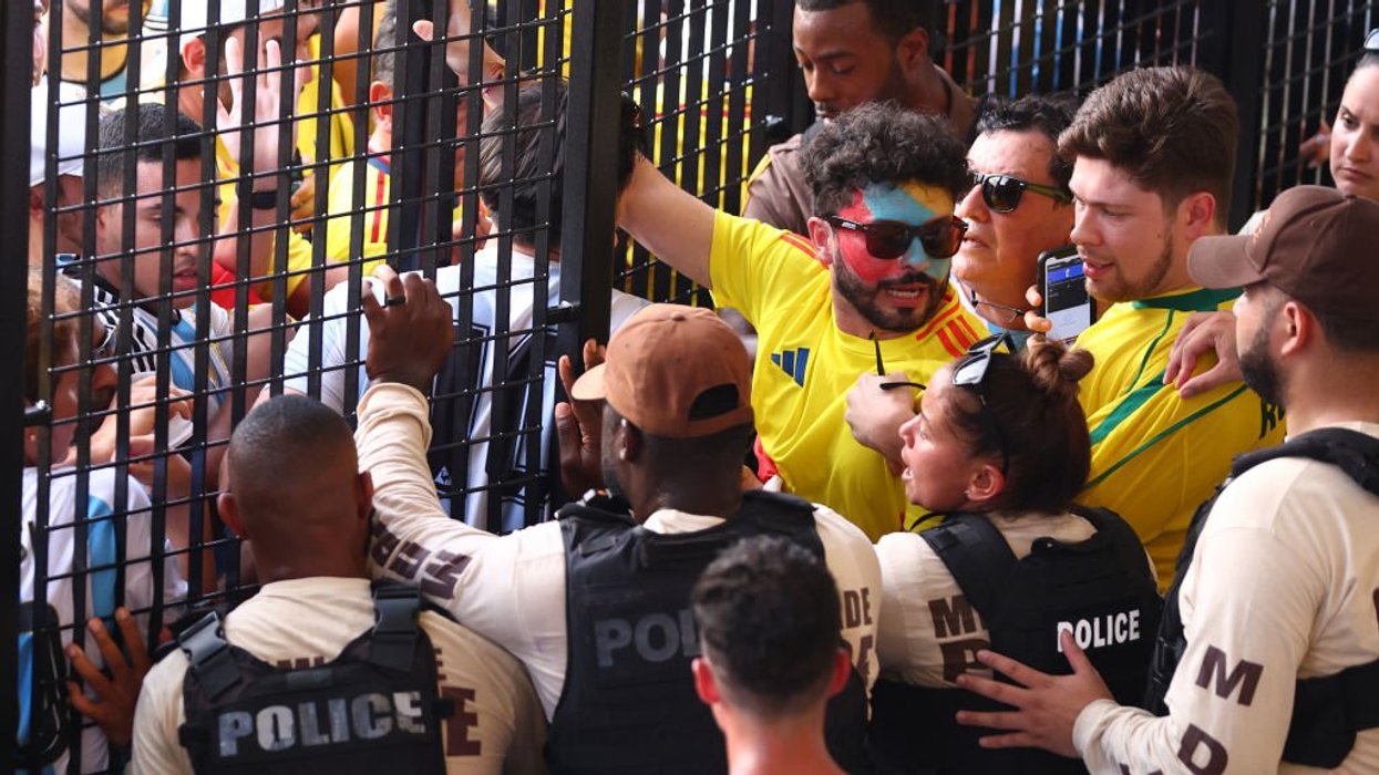 Soccer fans riot in Miami, delay start of Copa America final | Blaze Media