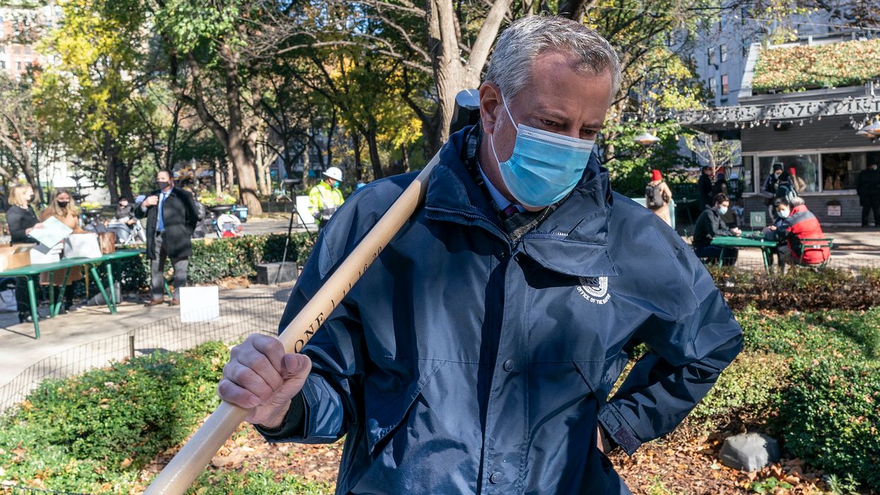 NYC mayor announces checkpoints at bridges and crossings, hypes 'real penalties' in order 'to keep people safe' for the holidays