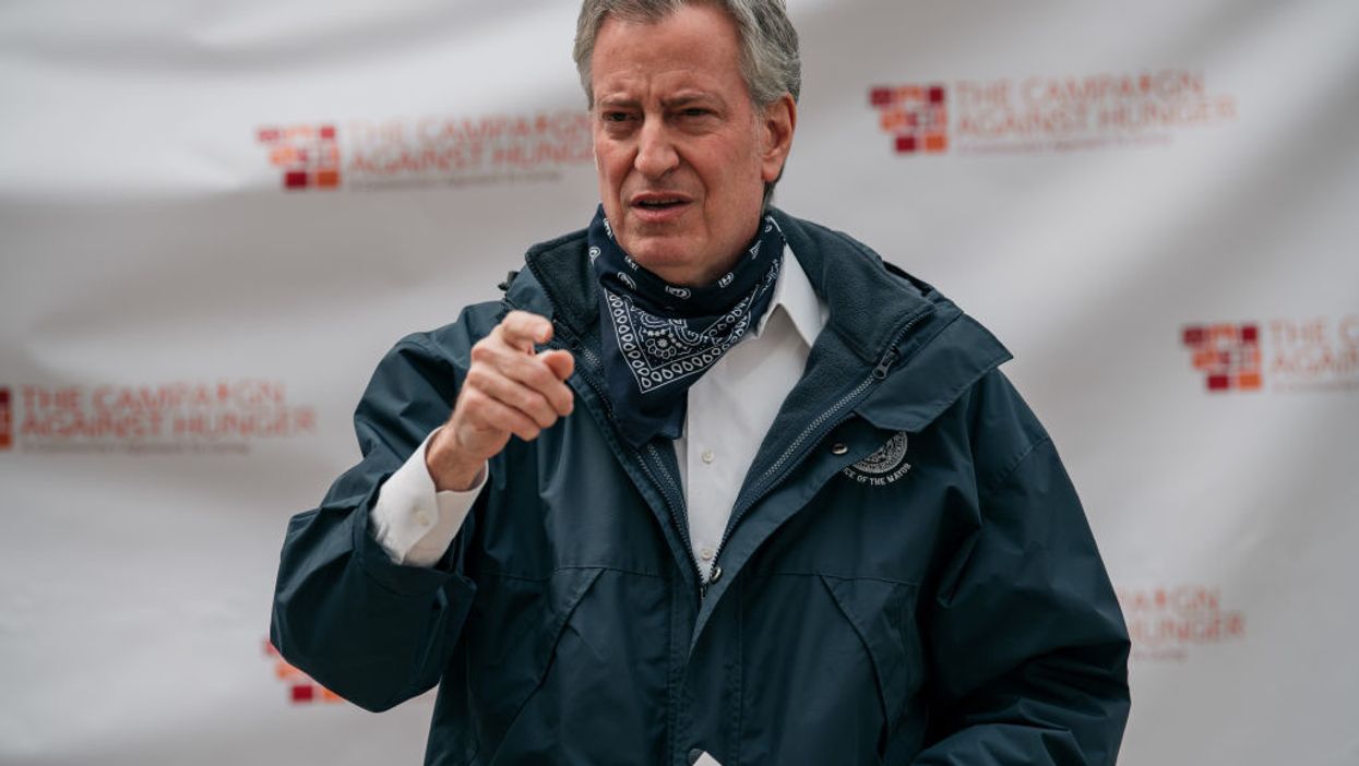 NYC Mayor Bill de Blasio is giving Muslims half a million meals for Ramadan