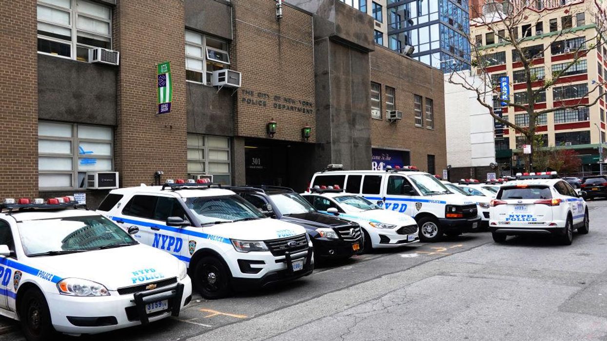Nypd Sex Scandal Of Police Officers Sexual Encounter In Car Blaze Media 