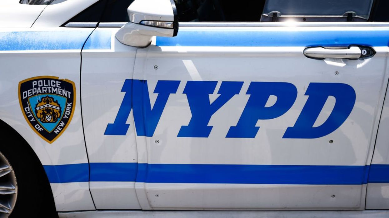 NYPD officer sent obscene material to undercover cop posing as 14-year-old girl: DA's office