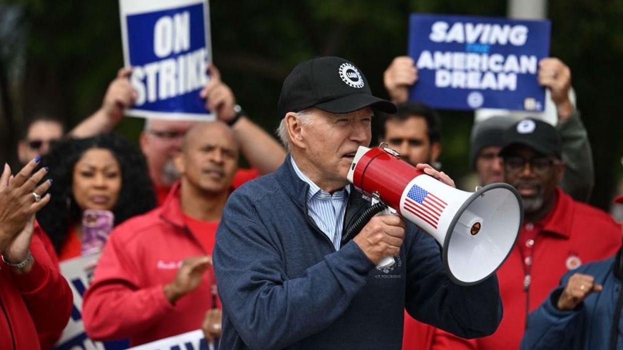 Obama 'car czar' slams Biden for 'outrageous' visit to UAW picket line — then striking workers bat cleanup