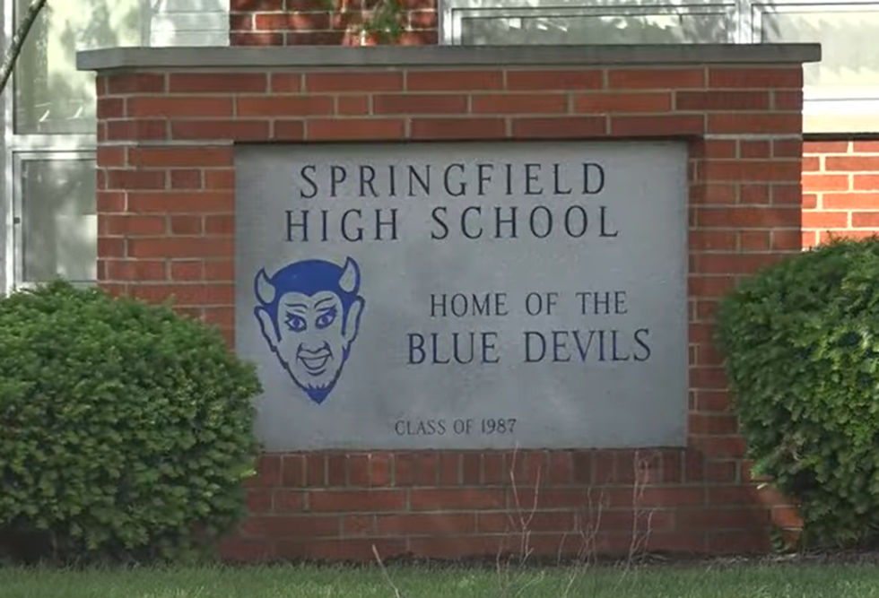 Ohio teacher‚ 50‚ resigns after her secret OnlyFans account is discovered‚ defends X-rated side hustle by quoting Shakespeare