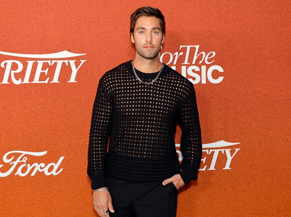 'Outer Banks' star has meltdown in Las Vegas ER‚ allegedly attacking nurses and staff‚ blames 'debilitating' panic disorder