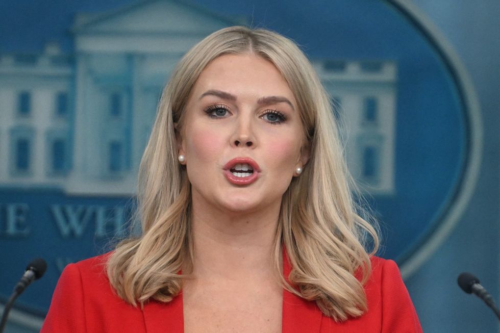 Outrage erupts after Karoline Leavitt says White House will take over press pool invites