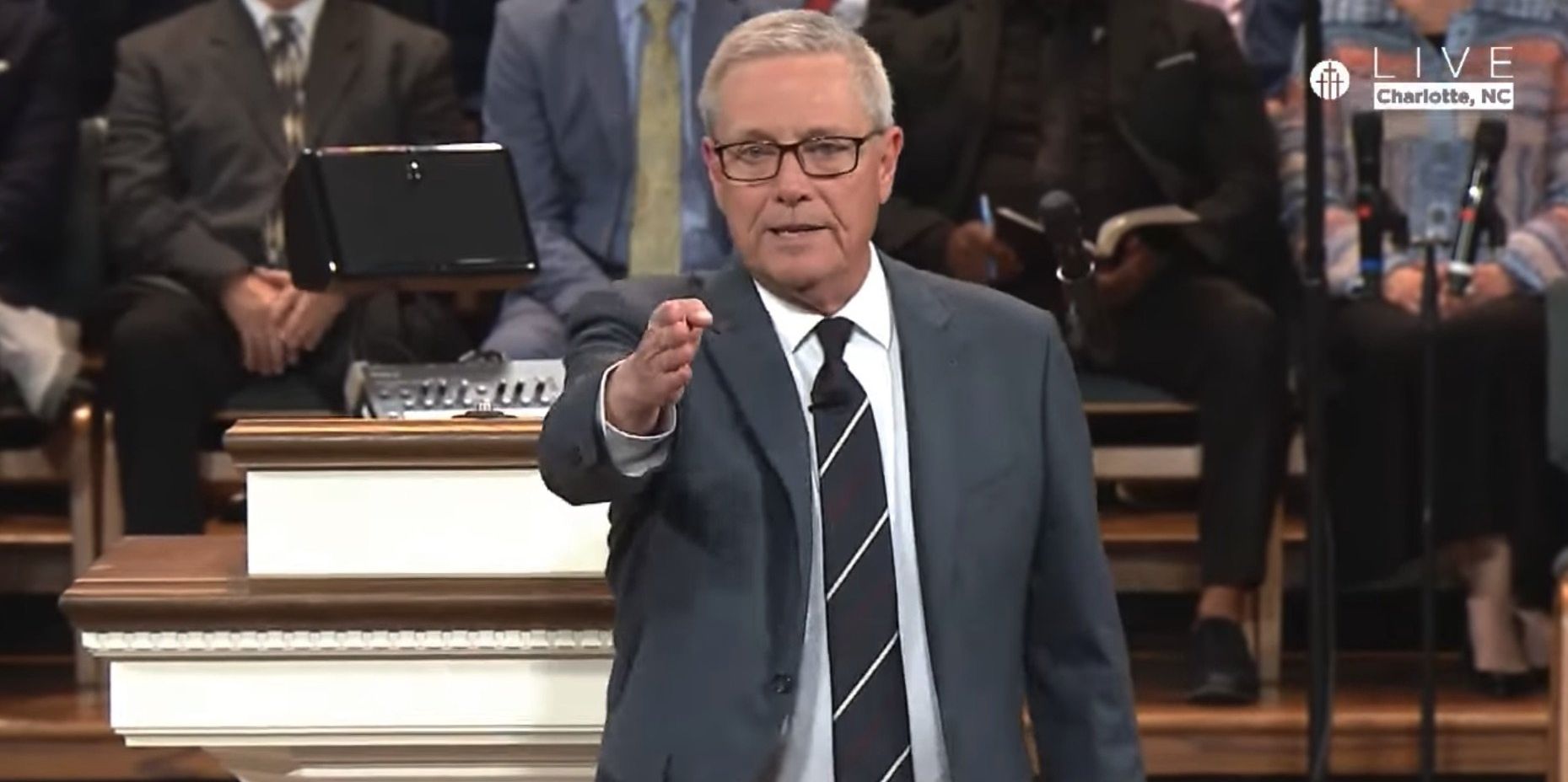 Pastor goes viral with fiery message about Trump's 'God Bless the USA' Bible: 'You can get mad if you want to' - Vimarsana News