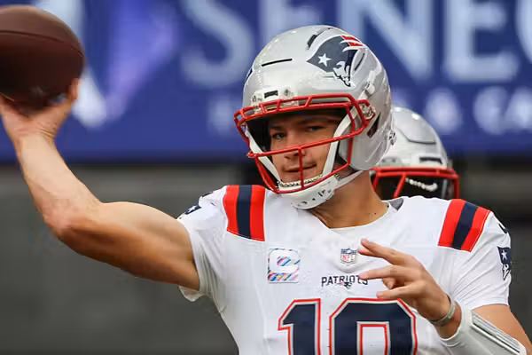 Patriots QB reveals he has taken classes in conspiracy theories — and there's one major US event he is skeptical about