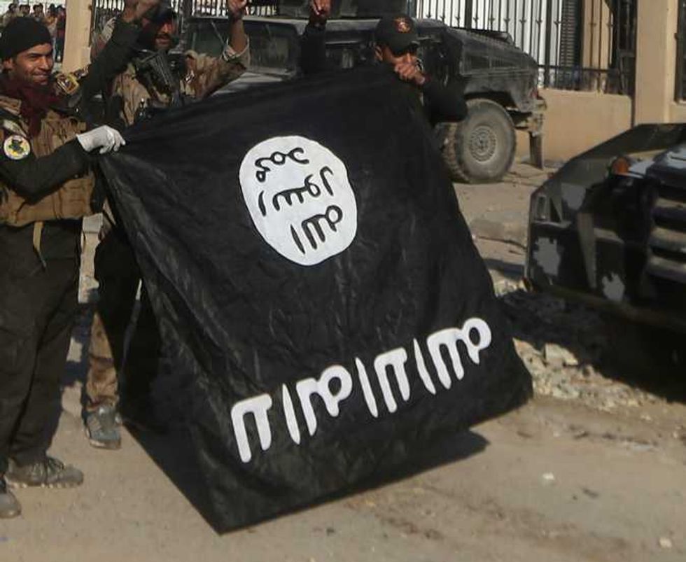 Pennsylvania man on alleged 'mission' to commit mass shooting for ISIS thwarted by FBI