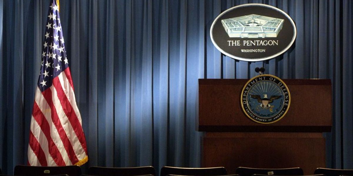 Pentagon conducting warrantless surveillance of Americans, senator says | Blaze Media