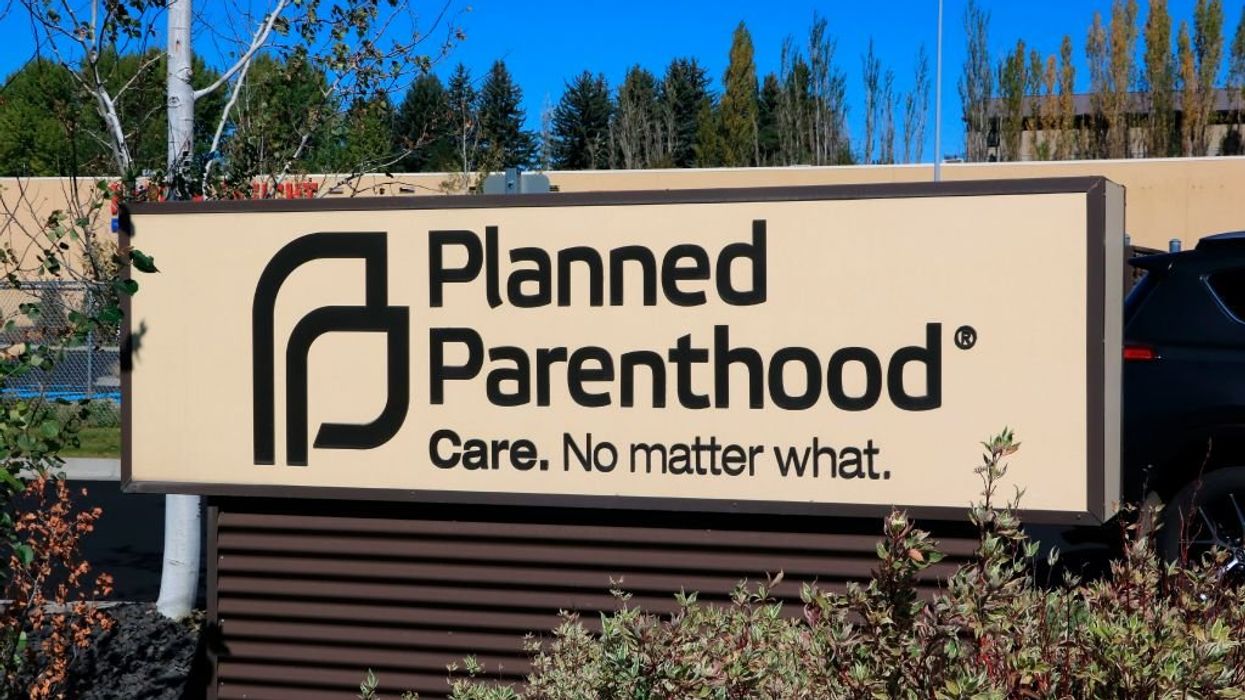Planned Parenthood performs at least 2 medical abortions, sees up to 30 patients at mobile clinic near DNC