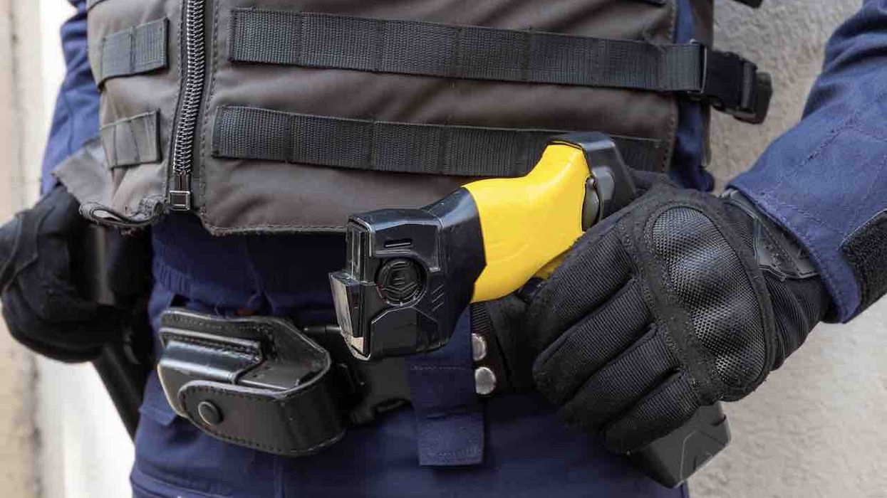 Police reportedly use Taser on 95-year-old great-grandmother with dementia who was holding knife while using her walker in Australian nursing home