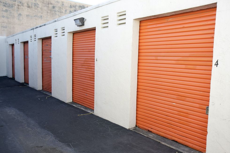 Police rescue 6 children locked in storage unit in 'putrid' conditions