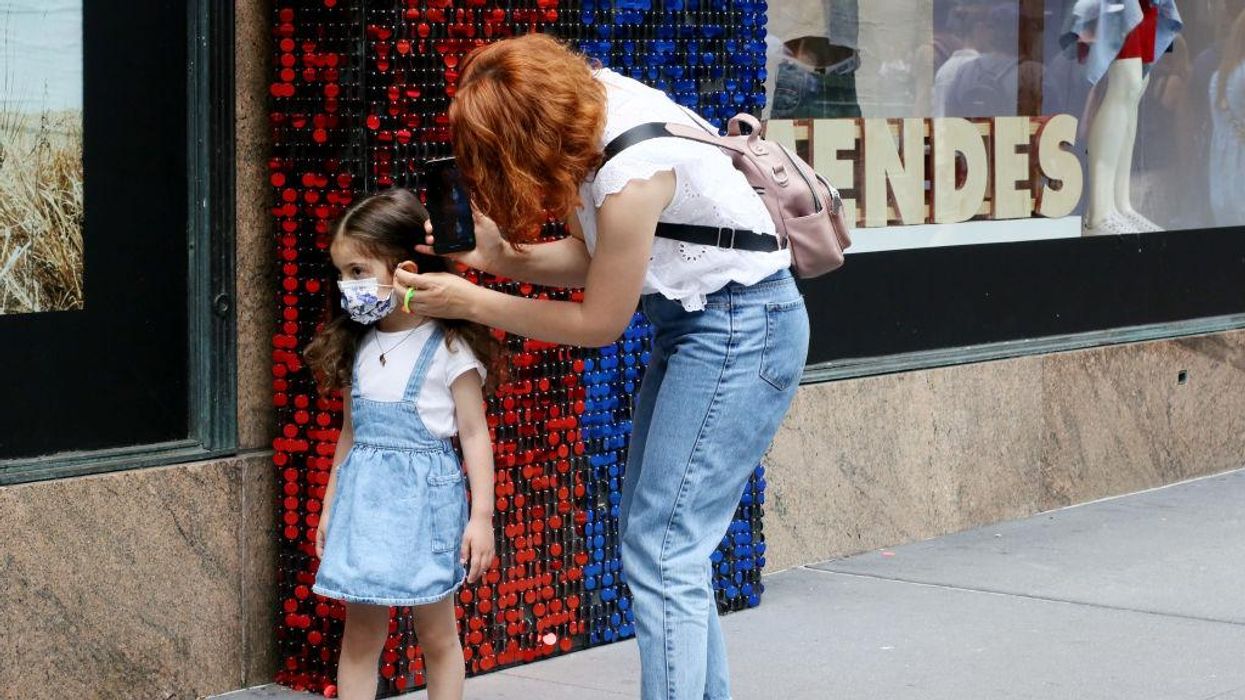 Poll shows Democrats still overwhelmingly support masking toddlers