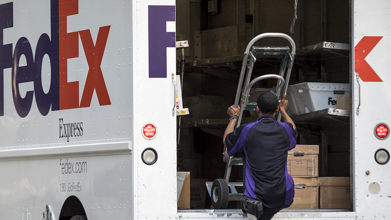 Porch pirate walks up to FedEx driver, claims he's homeowner, wants package — but wise driver steps up, flips script on crook