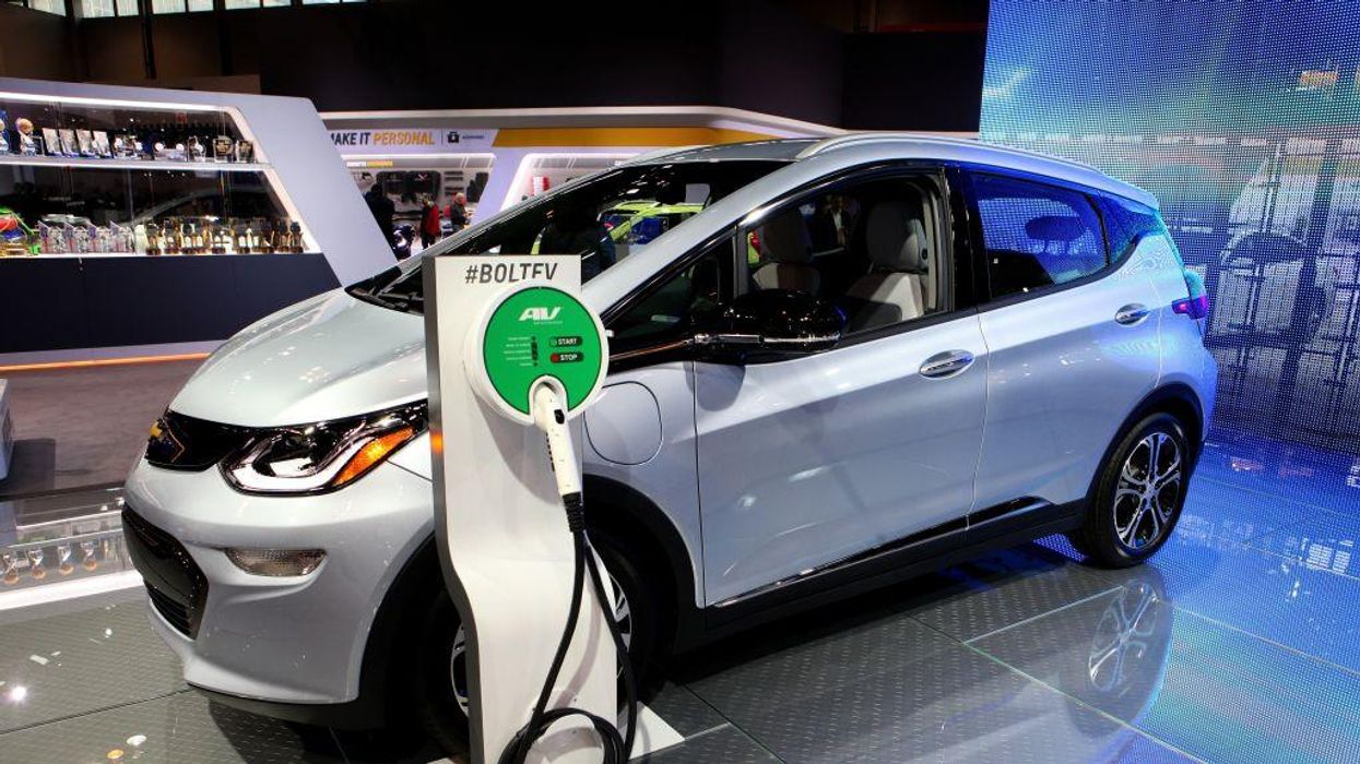 Power your home with an electric vehicle, Washington Post advises