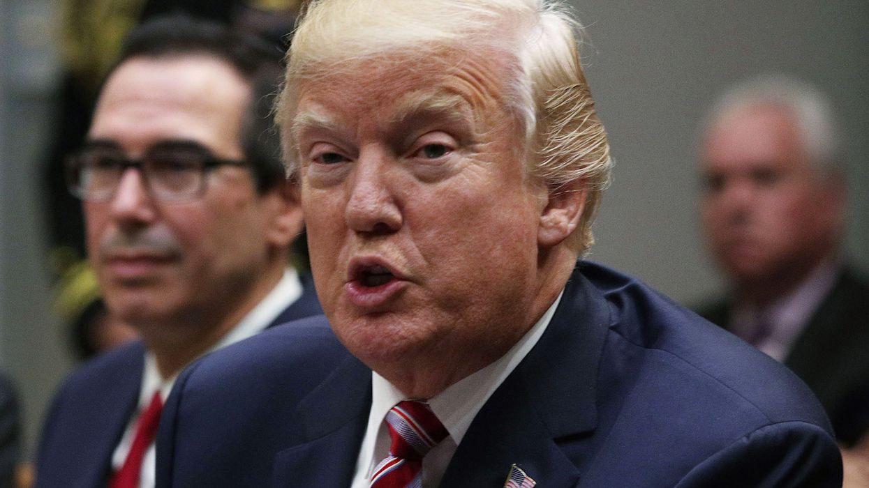 Pres. Trump can't withhold tax returns from Congress without asserting executive privilege, IRS memo draft argues