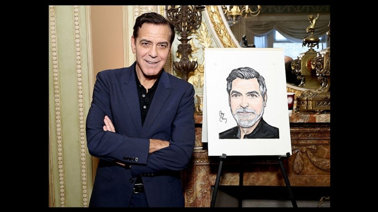 Pretend newsman Clooney's message to America: Trust journalists!