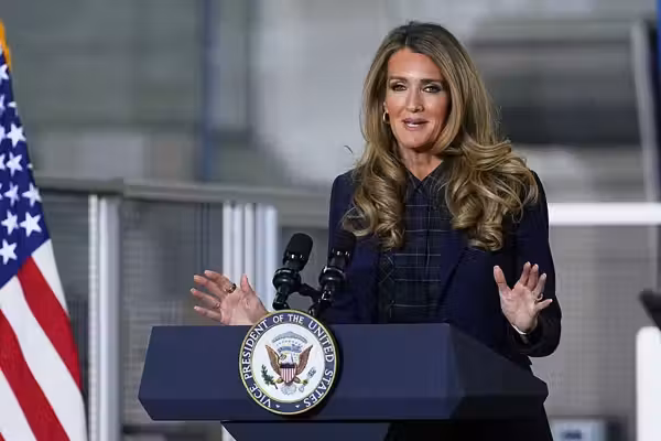 ‘Prioritize Americans’: SBA shuts door on foreign national borrowers