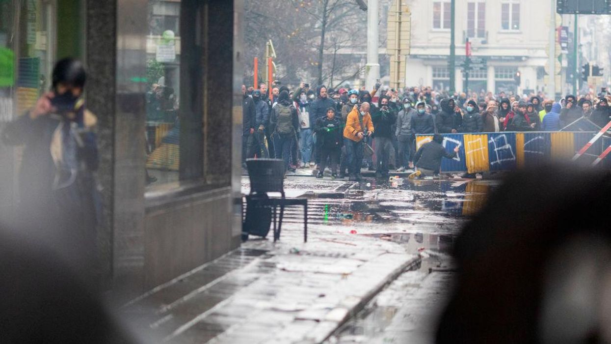 Protests against COVID-19 restrictions turn violent in Brussels