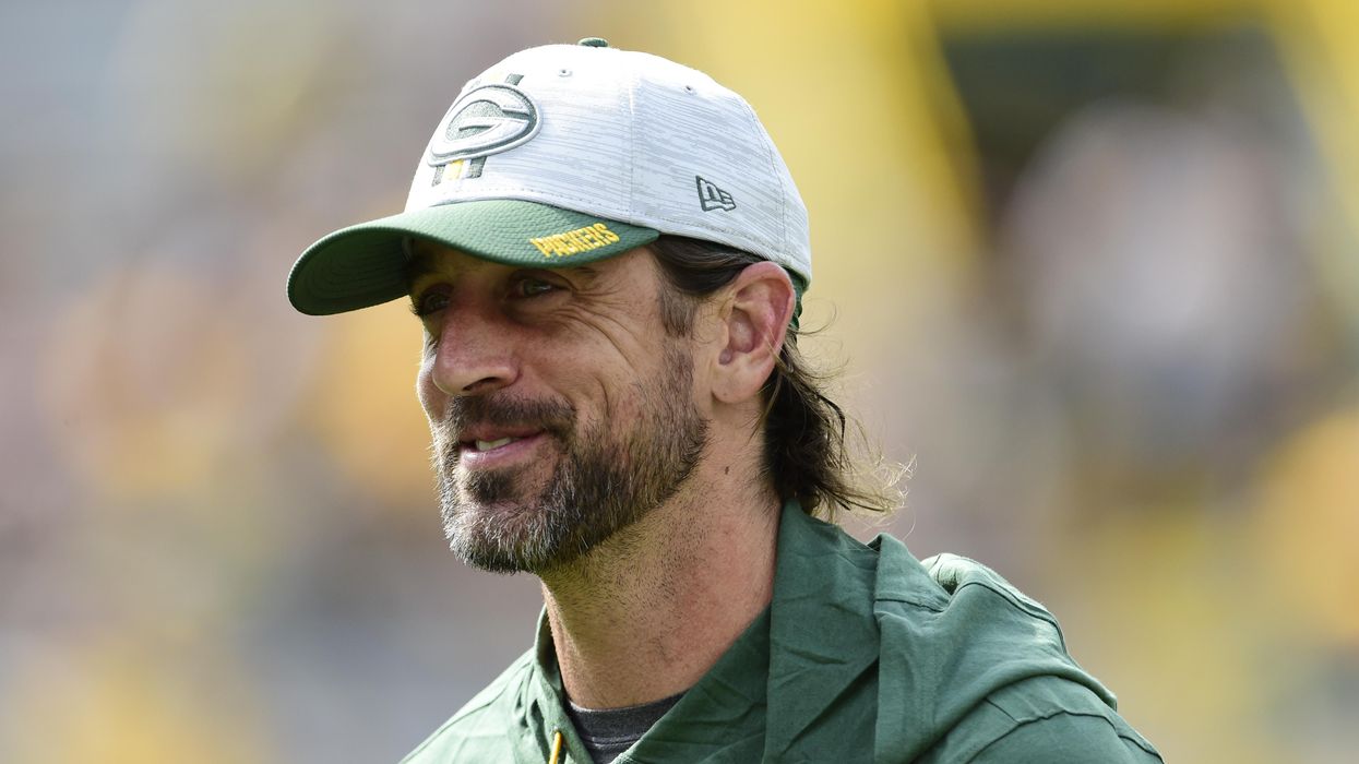 QB Aaron Rodgers defends unvaccinated teammates: ‘It’s a personal decision’