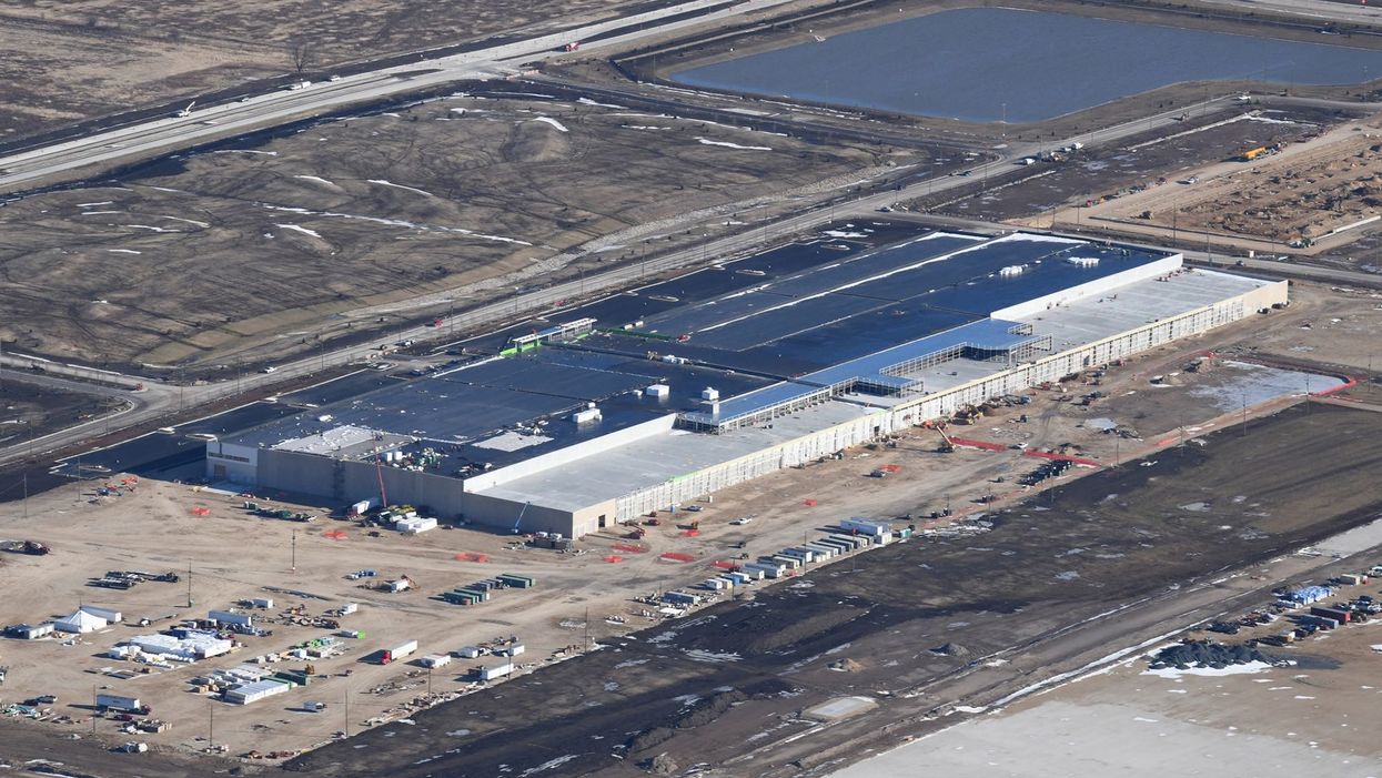 Report: Foxconn accepted $4 billion in incentives to build a Wisconsin factory and employ 13,000 people. Turns out the facility is a fake.