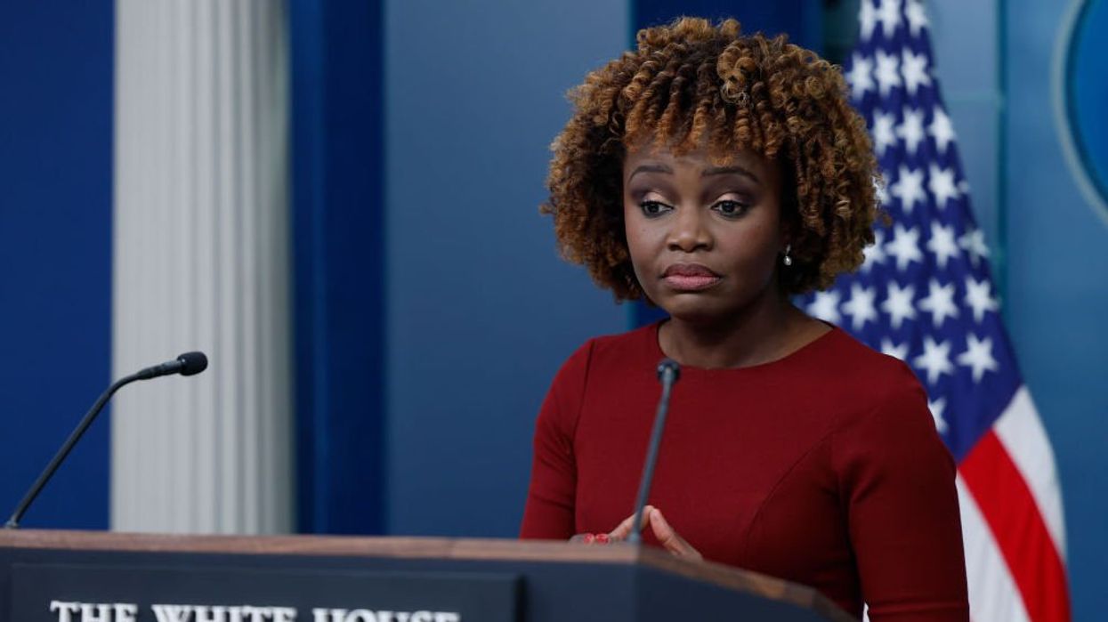 Reporter corners KJP with Biden's own words about defying congressional subpoenas after Hunter Biden does exactly that