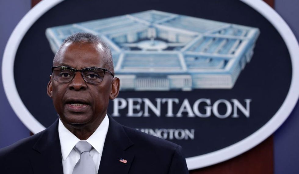 Reporter holds defense secretary's feet to the fire‚ tries to get answers for American people on hospitalization cover-up