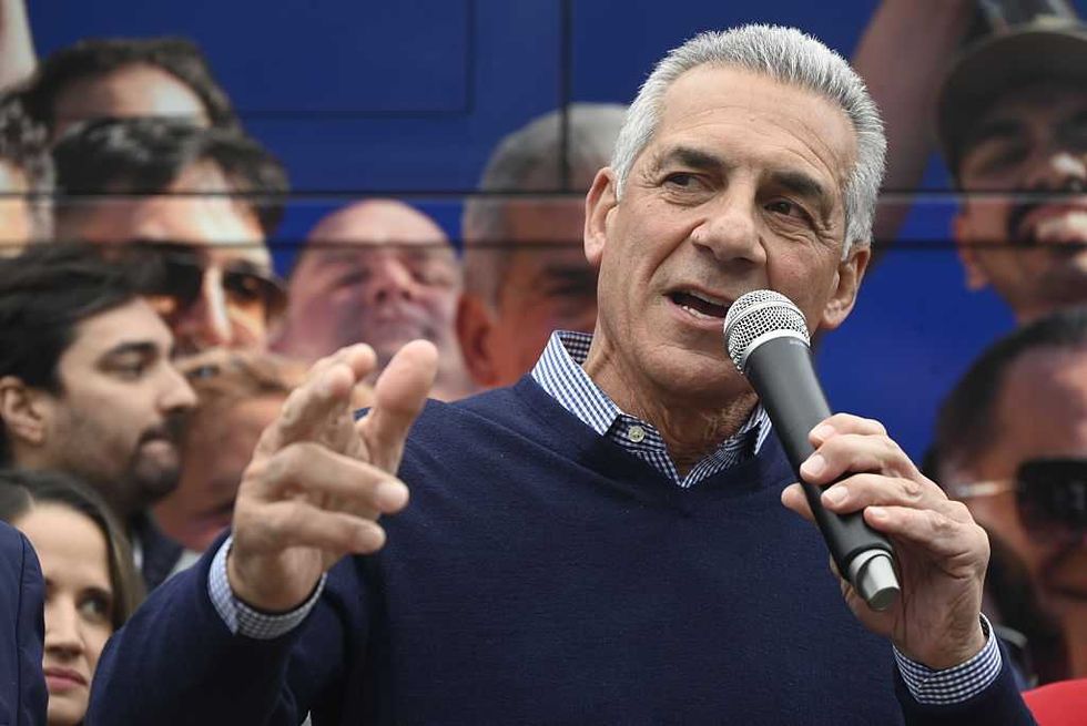 Republican candidate narrows the gap in NJ governor race with the help of key Dem endorsements