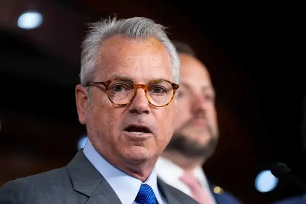 Republican defends congressional airline perks as cost-savings for Americans