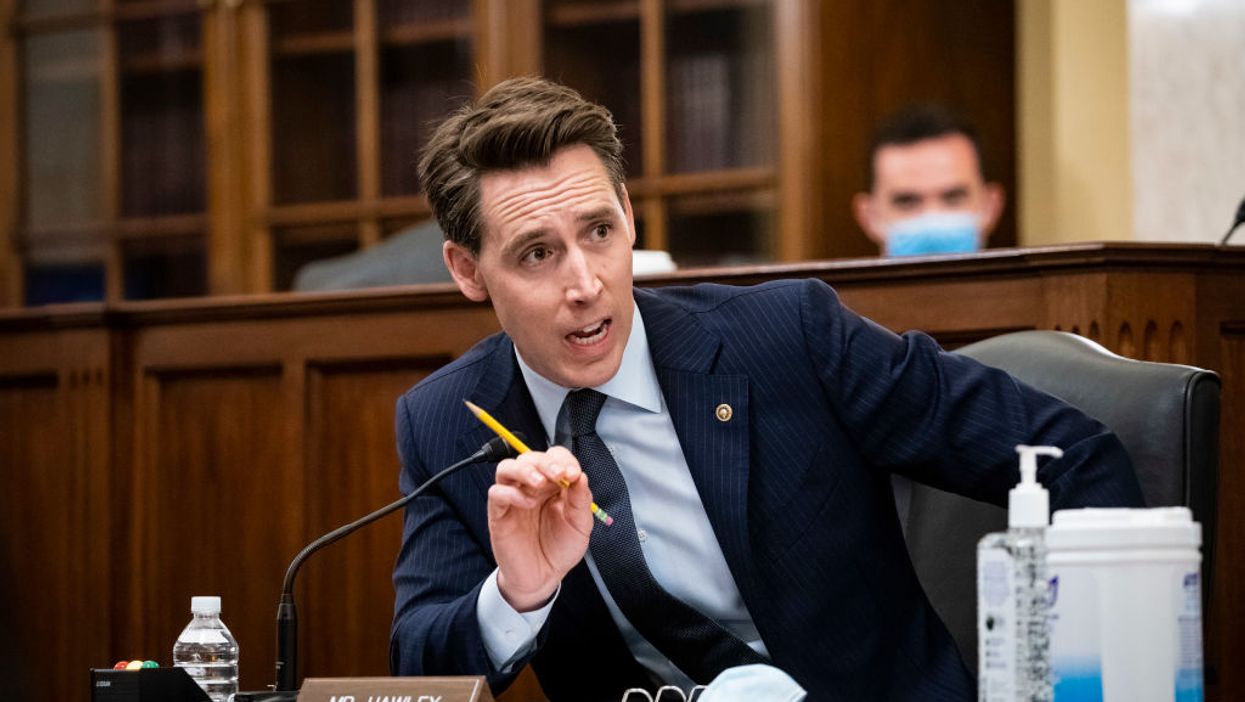 Republicans declare war on Facebook and Twitter censorship of New York Post, announce Senate hearings next week