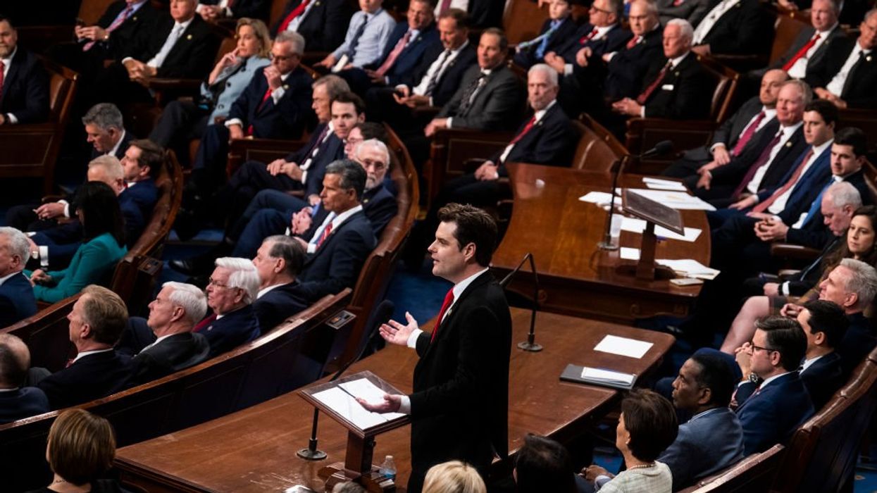 Republicans open the fall spending fight by fumbling the kickoff