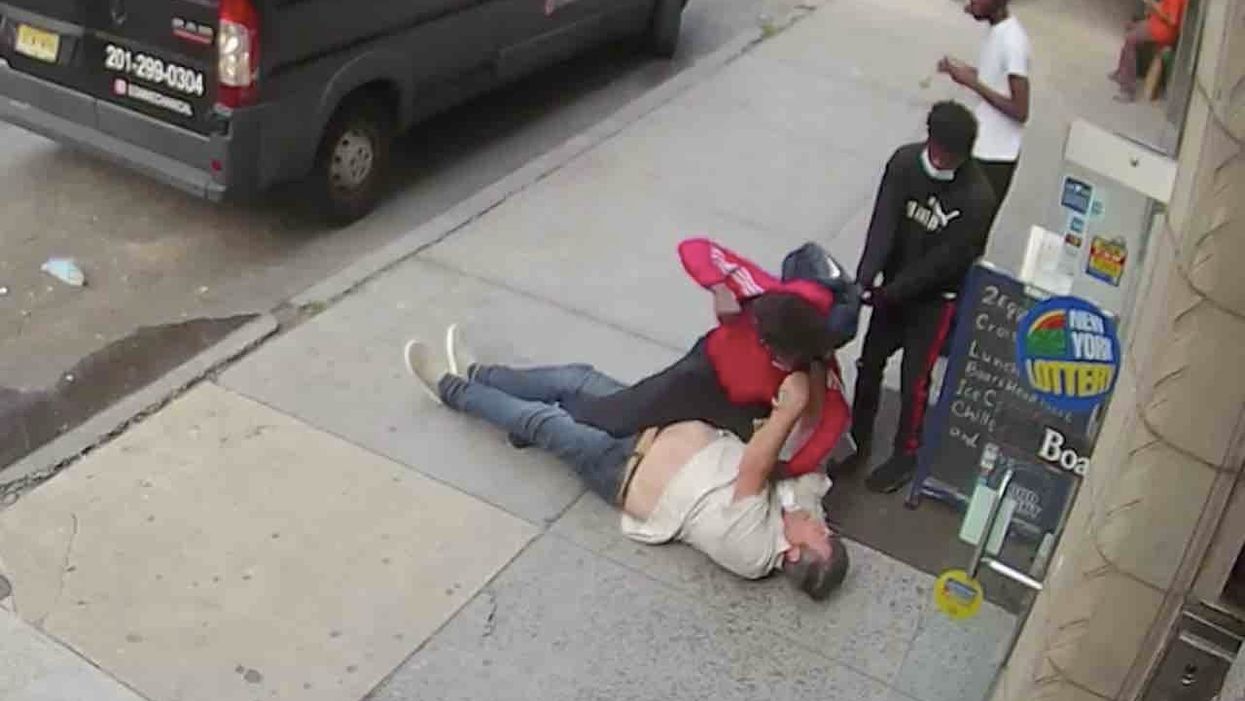 Retired NYPD sergeant beaten with over a dozen punches to head in video caught in broad daylight