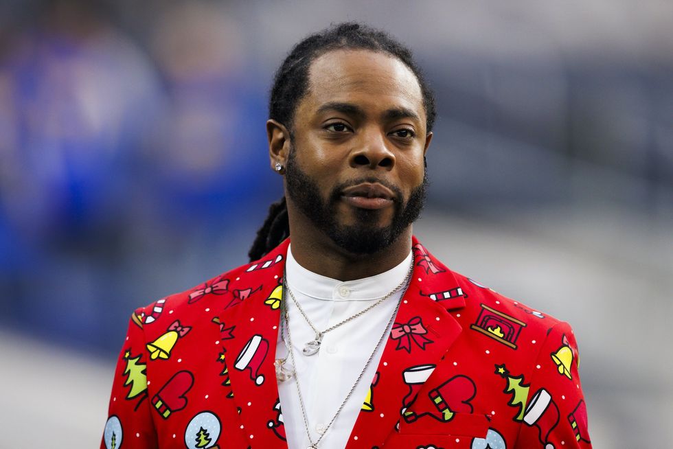 Richard Sherman posts video of armed robbers breaking into his home while his wife and kids were inside