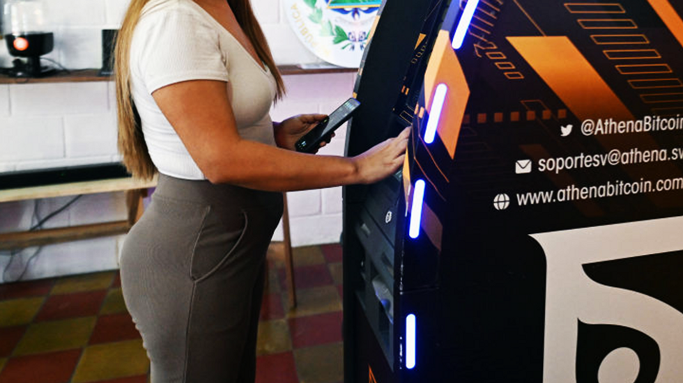 Right-wing investor to challenge traditional banking with national crypto bank